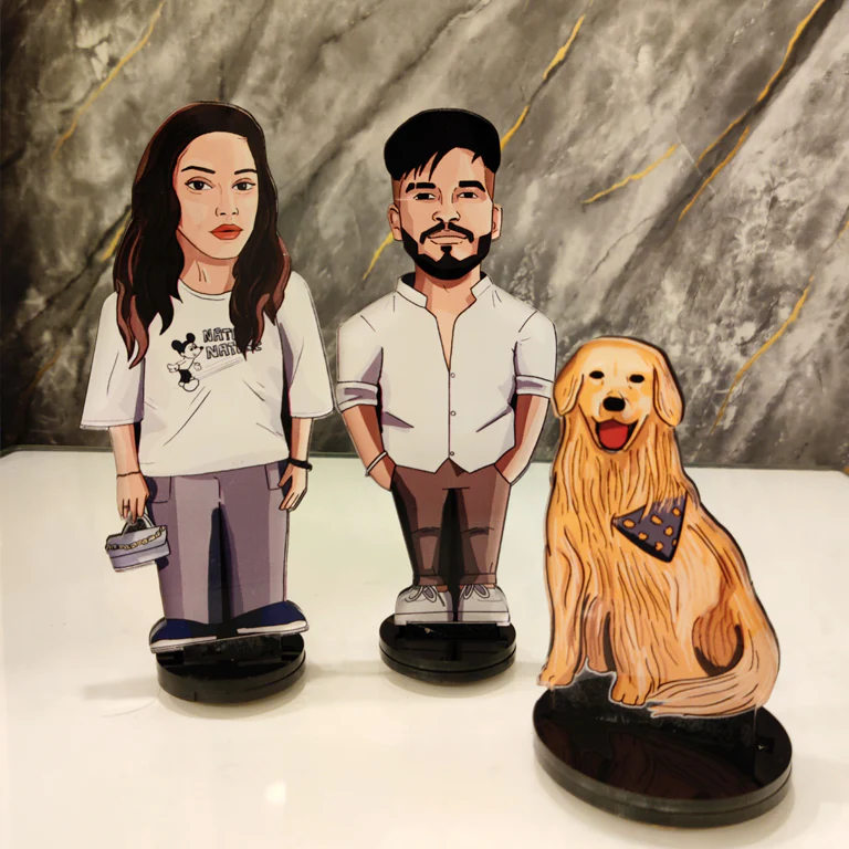 Couple & Pet Personalised Illustration Miniature (COD Not Available)